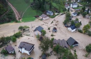 UŽIVO! NAJMANJE 20 MRTVIH I 40 NESTALIH U POPLAVAMA U BiH: