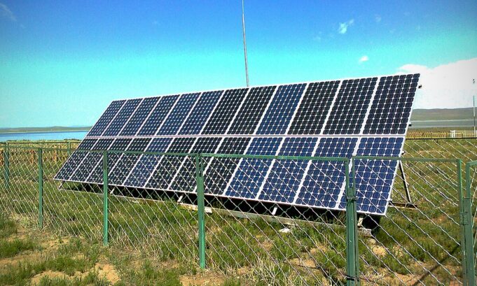 SOLARNE ELEKTRANE GRADIĆE SE U 6 OPŠTINA: Kapaciteti u Srbiji će se UDVOSTRUČITI, a ovo su 2 najvažnija razloga za korišćenje energije Sunca
