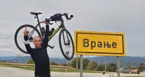 „Umoran sam, ali mi je srce ispunjeno“: Marko je 36 dana trčao, vozio kajak i bicikl kako bi pomogao deci oboleloj od raka – stigao je u Beograd! Evo koliko je novca prikupljeno!