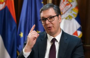 Predsednik Srbije Aleksandar Vučić istakao je značaj političke i krivične odgovornosti u vezi s tragedijom na železničkoj stanici u Novom Sadu.