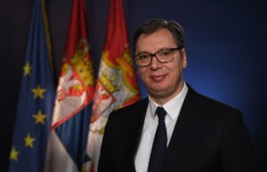 „VUČIĆ OBJAVIO SNAŽAN VIDEO – ‘VIDIMO SE U BEOGRADU 12. APRILA’: Teror je zahvatio Srbiju, vreme je da povratimo ono što nam pripada – našu državu. To možemo učiniti mi. Baš mi, i niko drugi.“