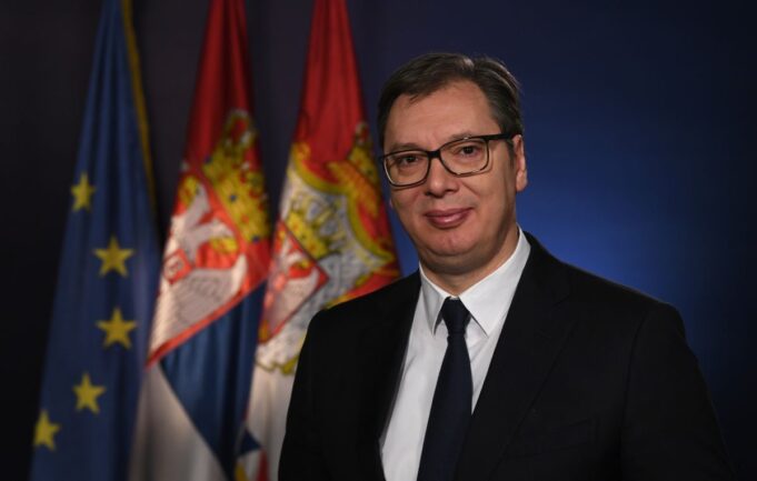 „VUČIĆ OBJAVIO SNAŽAN VIDEO – ‘VIDIMO SE U BEOGRADU 12. APRILA’: Teror je zahvatio Srbiju, vreme je da povratimo ono što nam pripada – našu državu. To možemo učiniti mi. Baš mi, i niko drugi.“