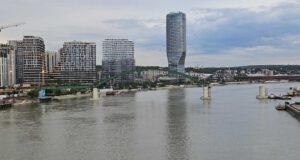Panorama Beograda više nikada neće biti ista: Uklonjeno pola Starog savskog mosta