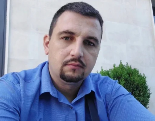 RAŠA MENADŽER O STANJU NA ESTRADI: „POSAO JE DRAMATIČNO PAO, SVE JE MANJE PEVACA I BENDOVA SPREMNIH NA SARADNJU“