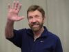 UMRO Chuck Norris U 86. GODINI: Juče primljen u bolnicu, poznati prvi detalji