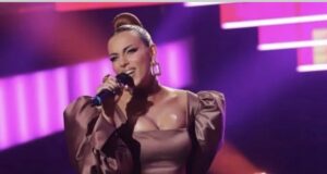 Takmičarka Sara Novčić (27) iz Čačka oduševila je publiku i članove žirija u emisiji Zvezde Granda kada je maestralno izvela veliki hit Svetlana Ceca Ražnatović.