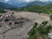 NEPAL ZAVIJEN U CRNO: NAJMANJE 162 ŽRTVE, STOTINE LJUDI NESTALO/VIdeo